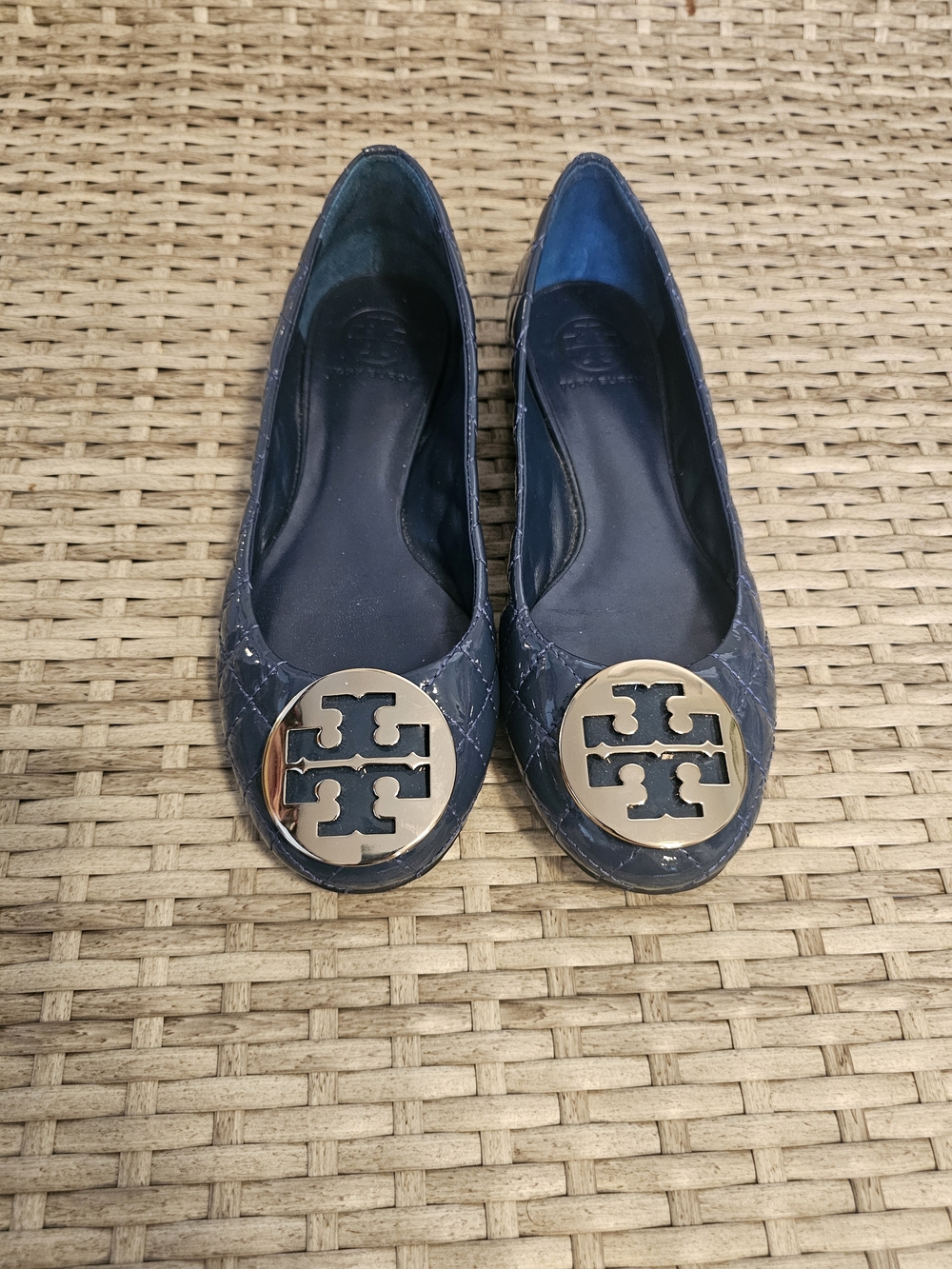 Tory Burch Navy Patent Leather Logo Ballet Flats - Picture 2 of 8